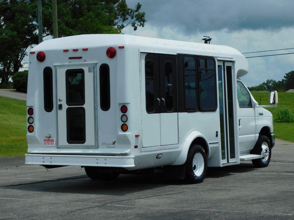 Ford Econoline E-350 Super Duty 2014