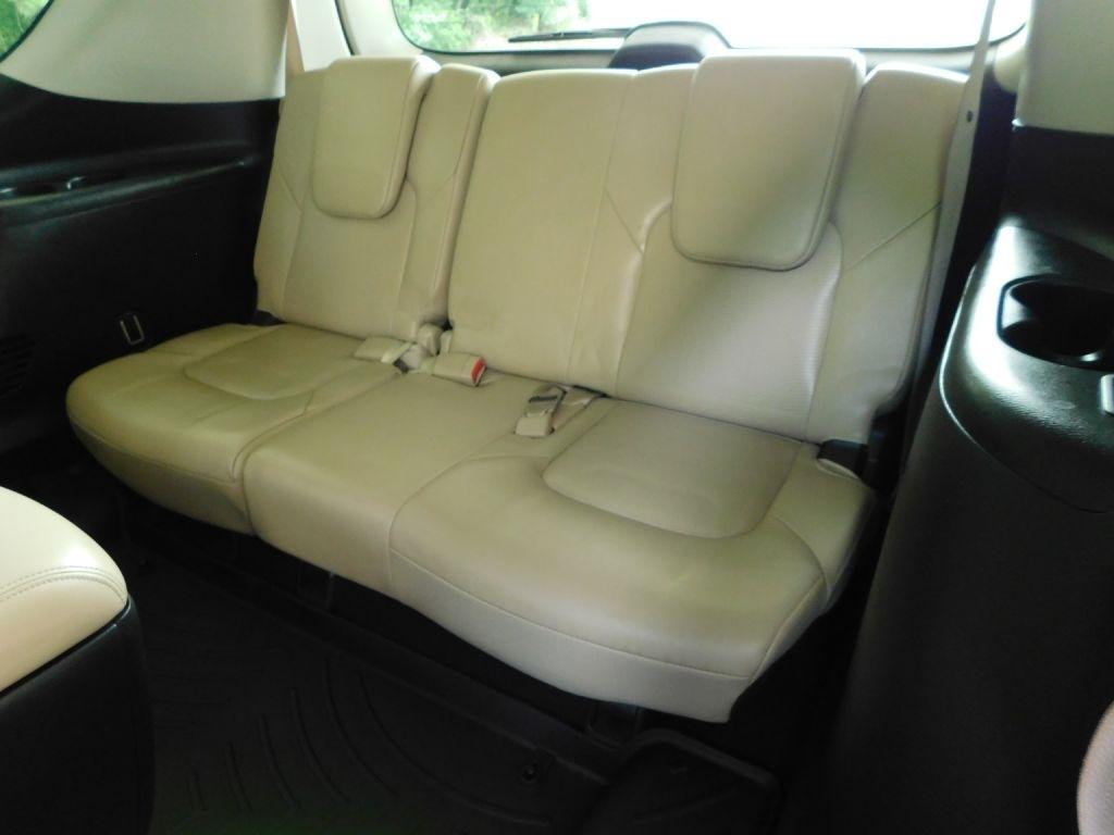 Nissan Armada Platinum 2WD 2017