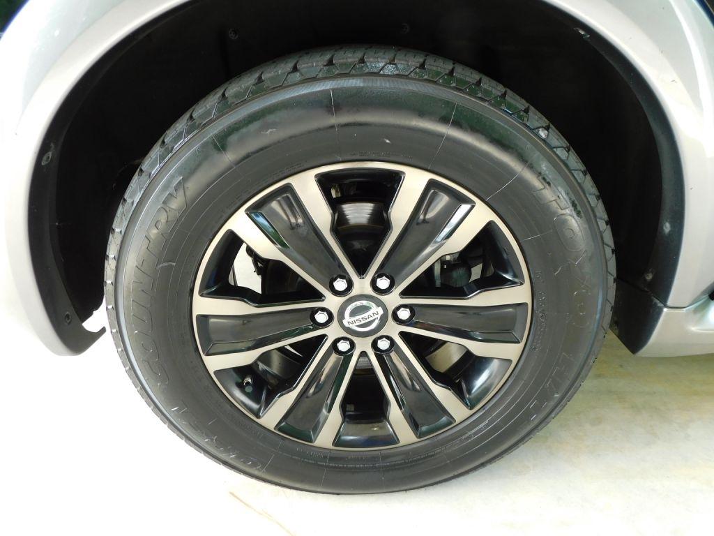 Nissan Armada Platinum 2WD 2017