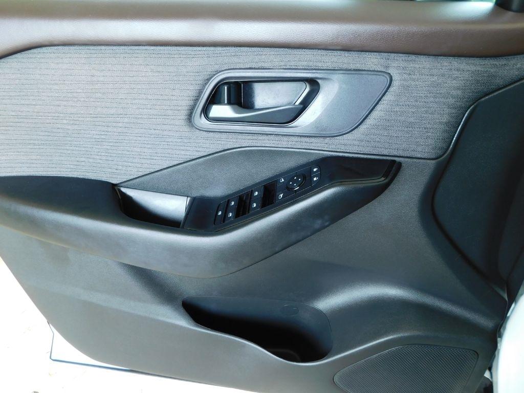 Nissan Rogue S AWD 2023