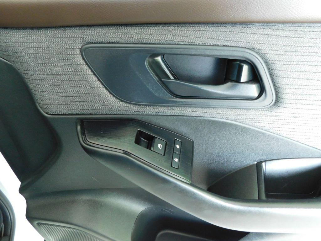 Nissan Rogue S AWD 2023