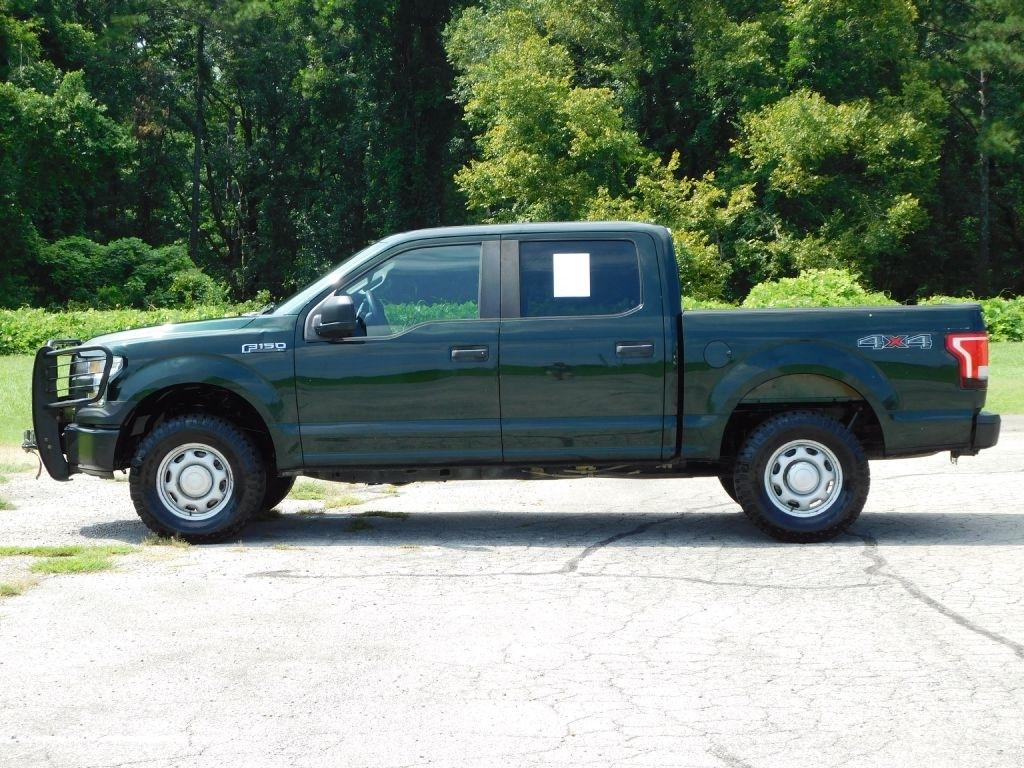 Ford F-150 XL SuperCrew 5.5-ft. Bed 4WD 2015