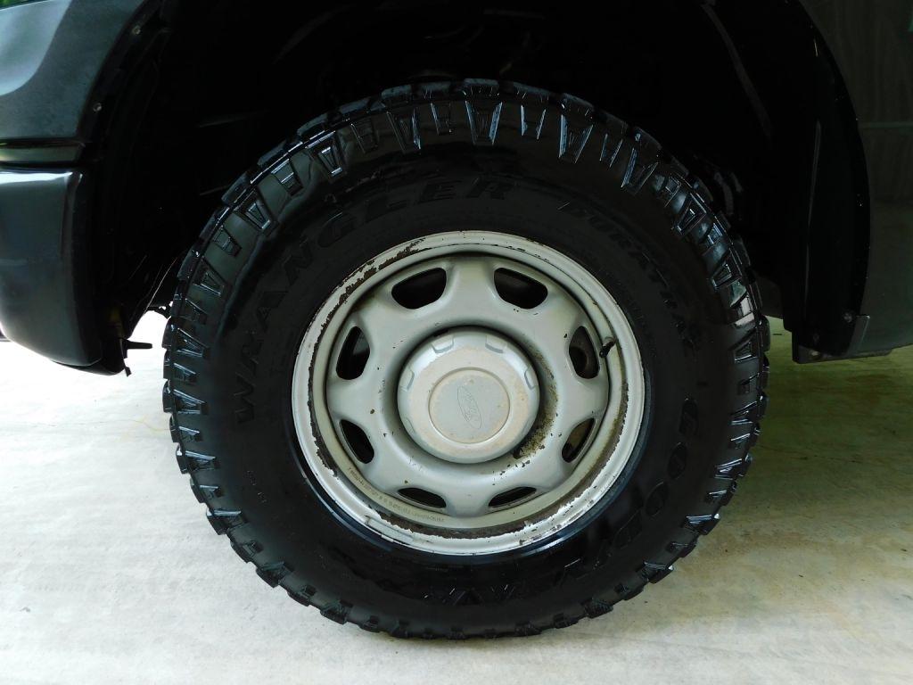 Ford F-150 XL SuperCrew 5.5-ft. Bed 4WD 2015