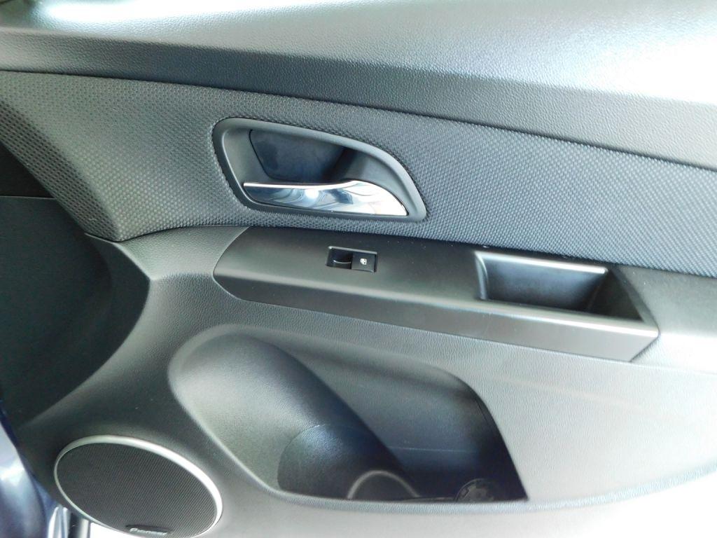 Chevrolet Cruze 1LT Auto 2013