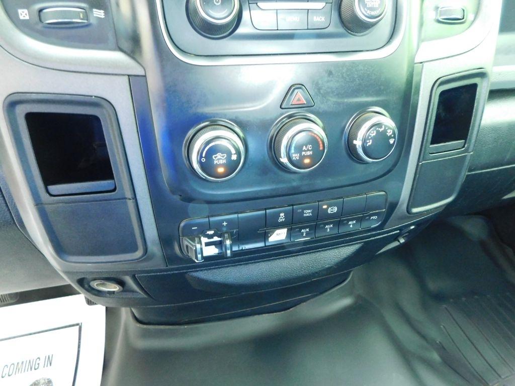 RAM 5500 Regular Cab 2WD DRW 2018