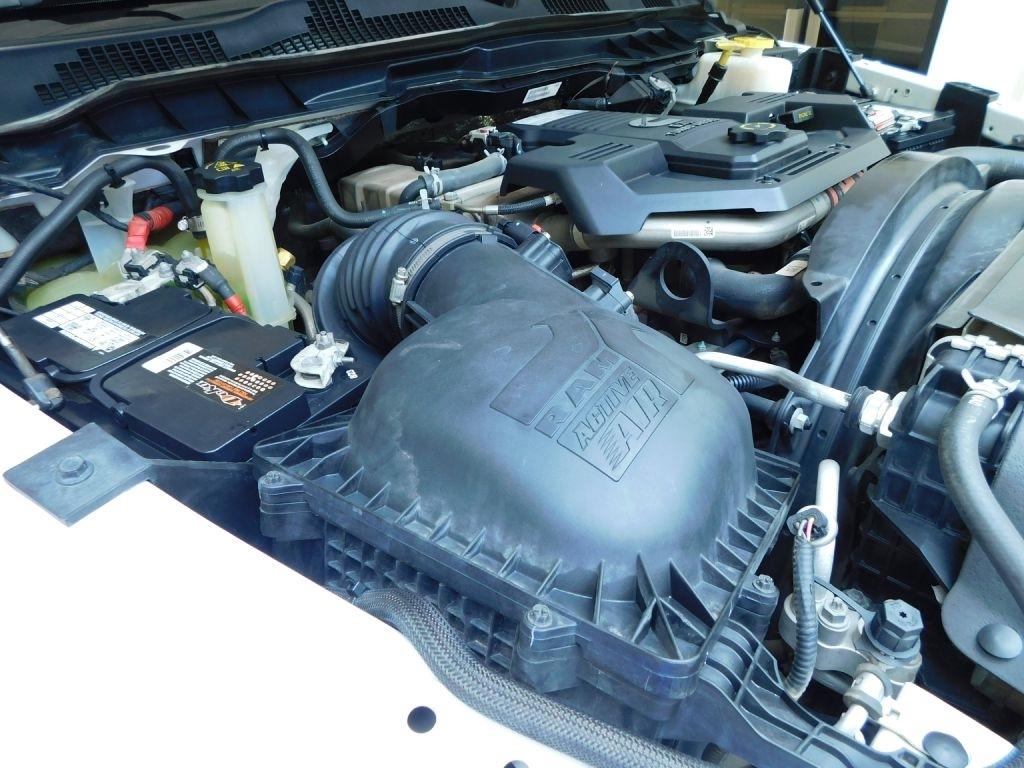 RAM 5500 Regular Cab 2WD DRW 2018