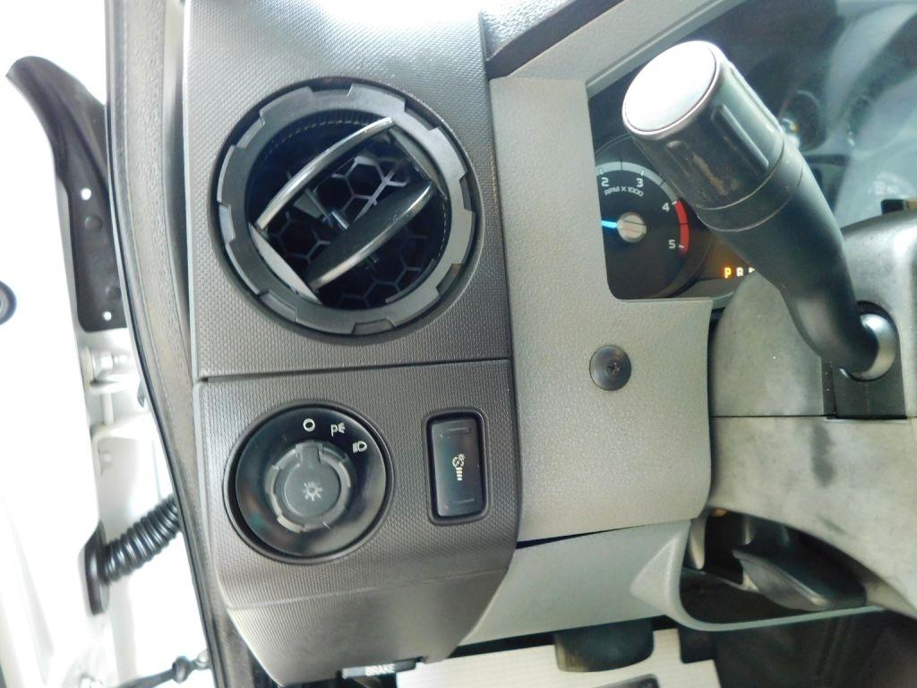 Ford F-250 SD XL SuperCab 4WD 2013