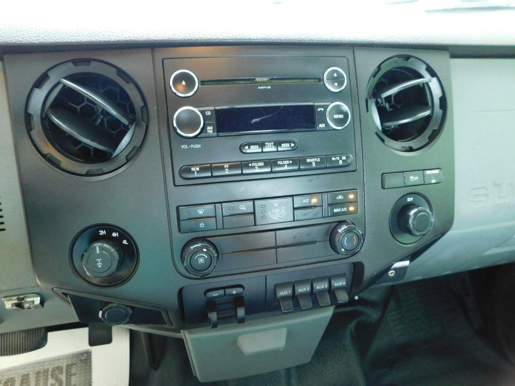 Ford F-250 SD XL SuperCab 4WD 2013