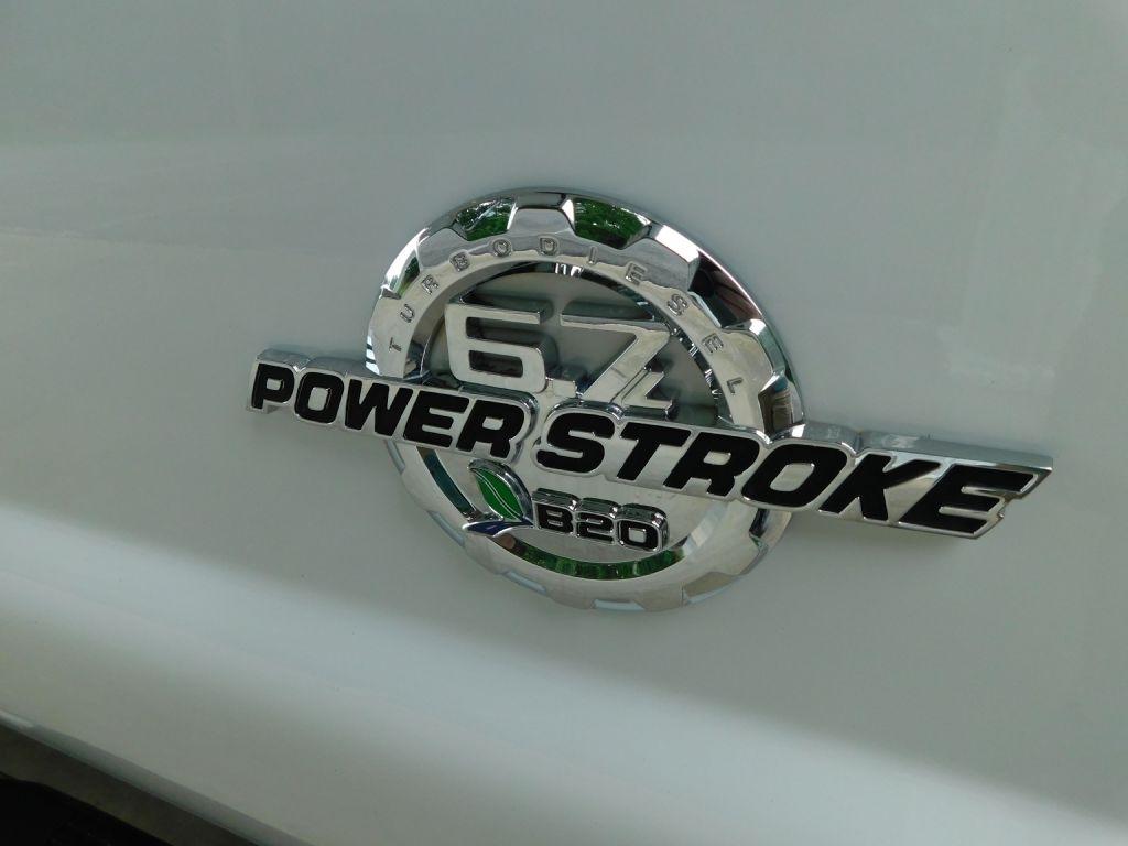 Ford F-250 SD XL SuperCab 4WD 2013