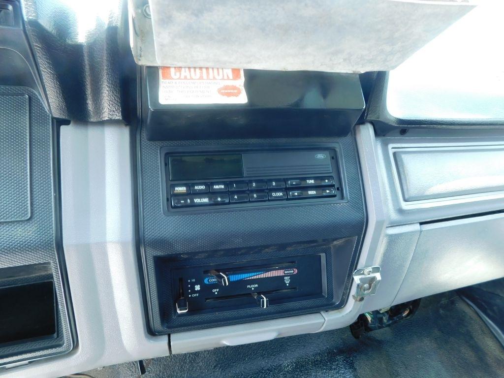 Ford F700  1995