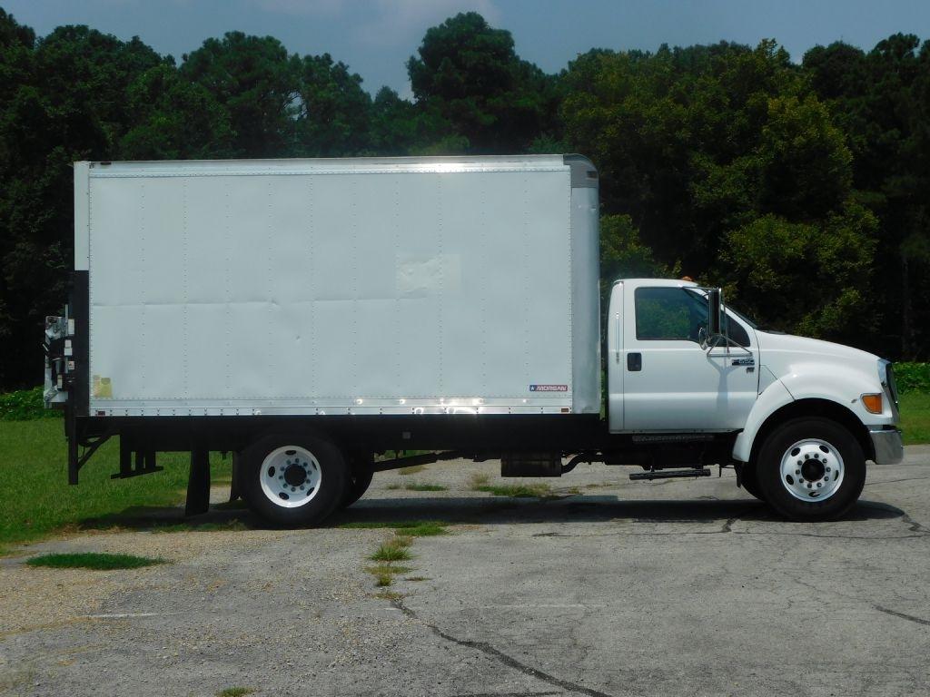 Ford F-650 Regular Cab 2WD DRW 2013