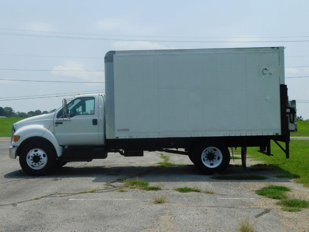 Ford F-650 Regular Cab 2WD DRW 2013