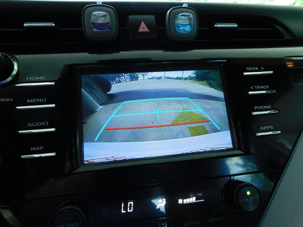 Toyota Camry SE 2019