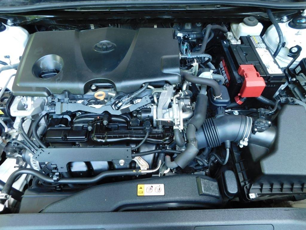 Toyota Camry SE 2019