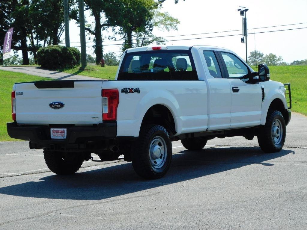 Ford F-350 SD XL SuperCab 4WD 2017