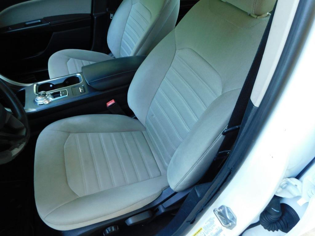 Ford Fusion S 2019