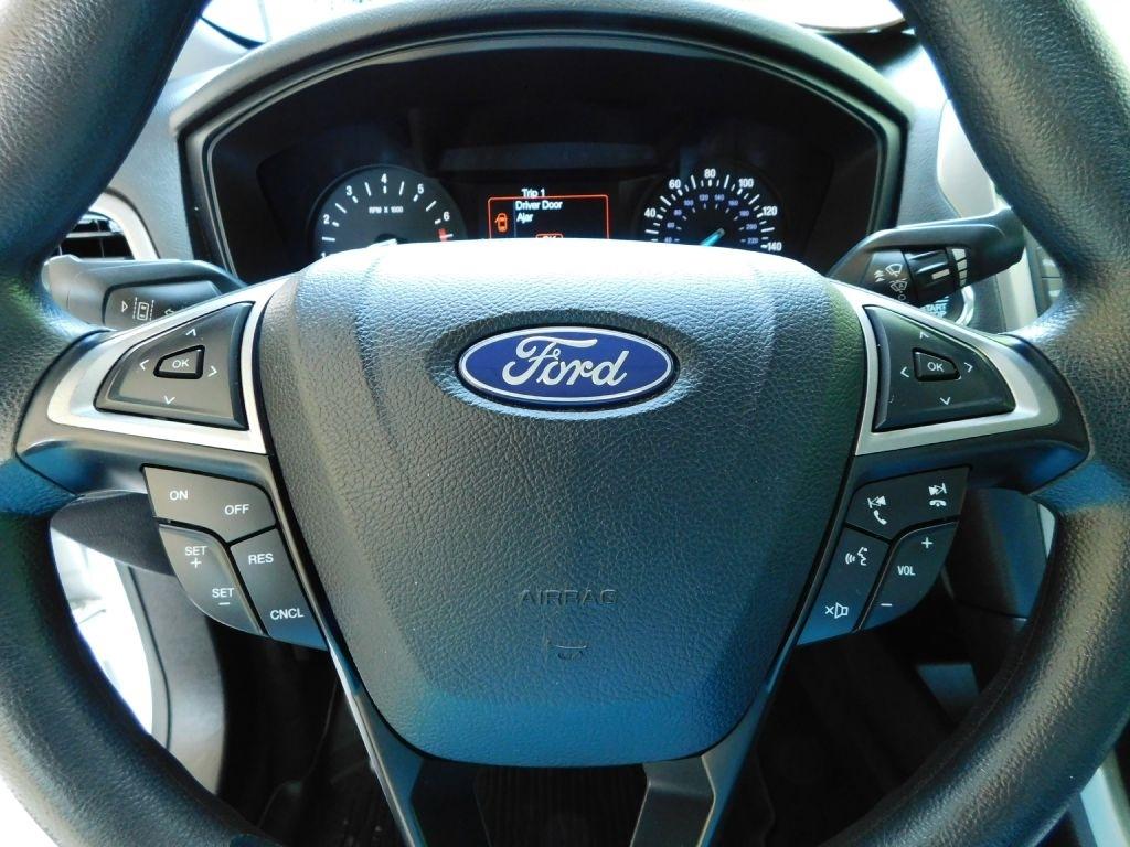 Ford Fusion S 2019