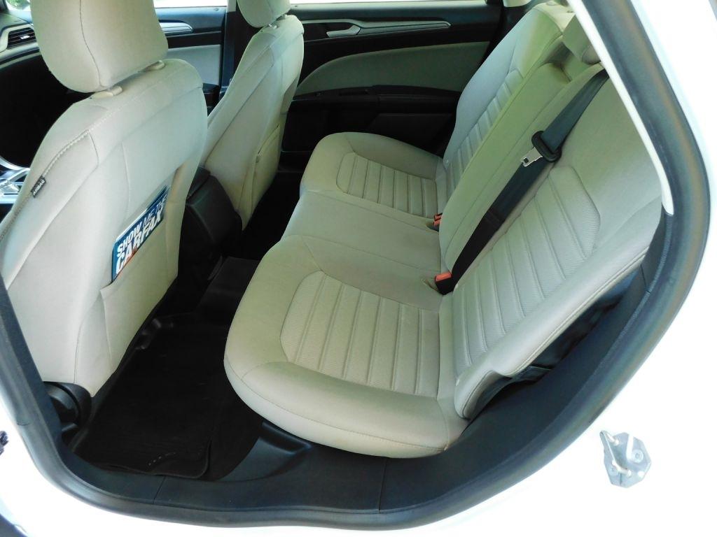 Ford Fusion S 2019
