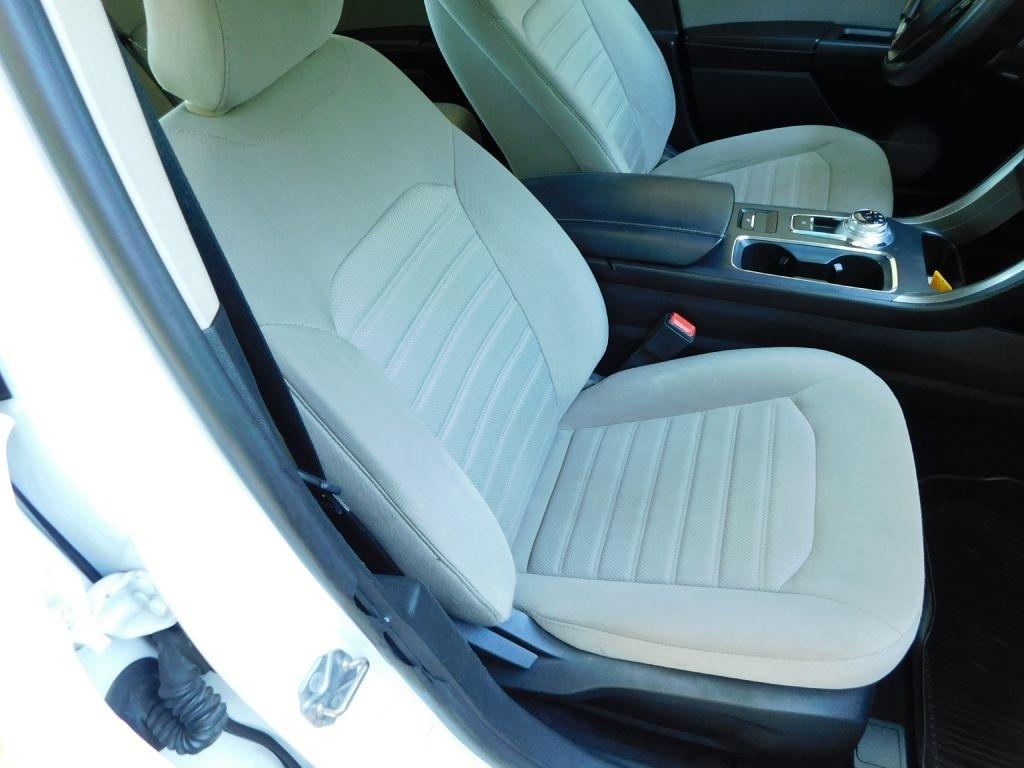 Ford Fusion S 2019