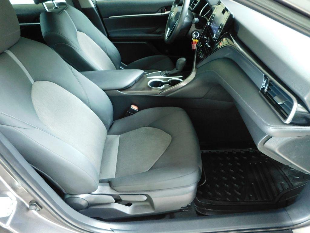 Toyota Camry LE 2021