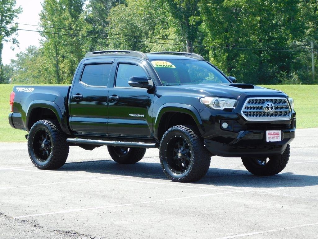 Toyota Tacoma SR5 Double Cab Long Bed V6 6AT 4WD 2017