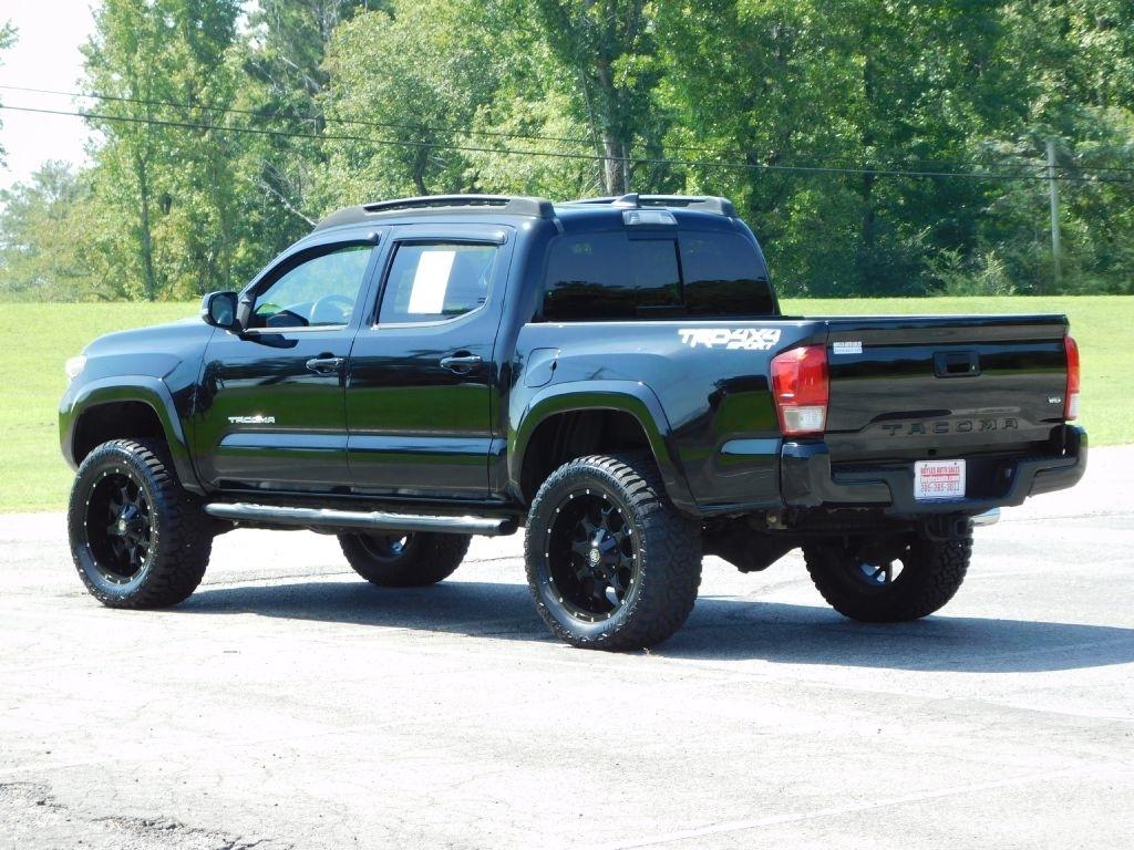 Toyota Tacoma SR5 Double Cab Long Bed V6 6AT 4WD 2017