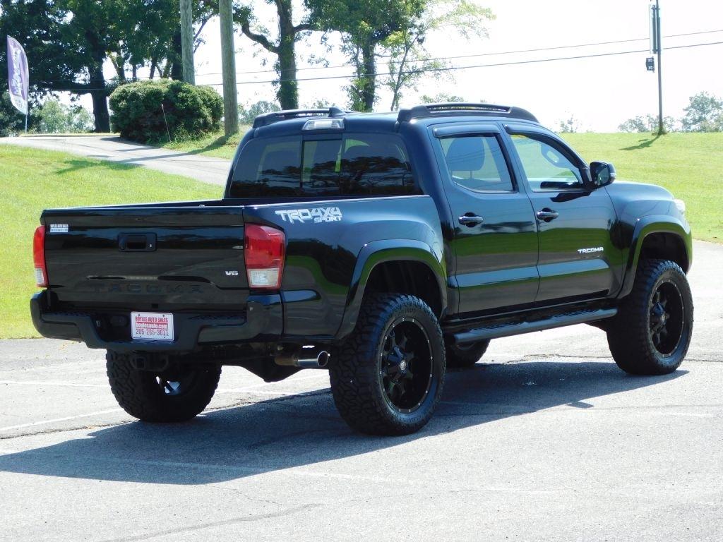 Toyota Tacoma SR5 Double Cab Long Bed V6 6AT 4WD 2017