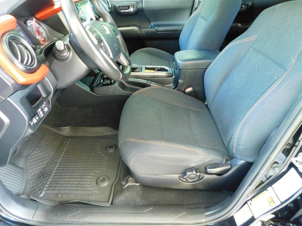 Toyota Tacoma SR5 Double Cab Long Bed V6 6AT 4WD 2017