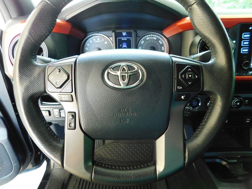 Toyota Tacoma SR5 Double Cab Long Bed V6 6AT 4WD 2017