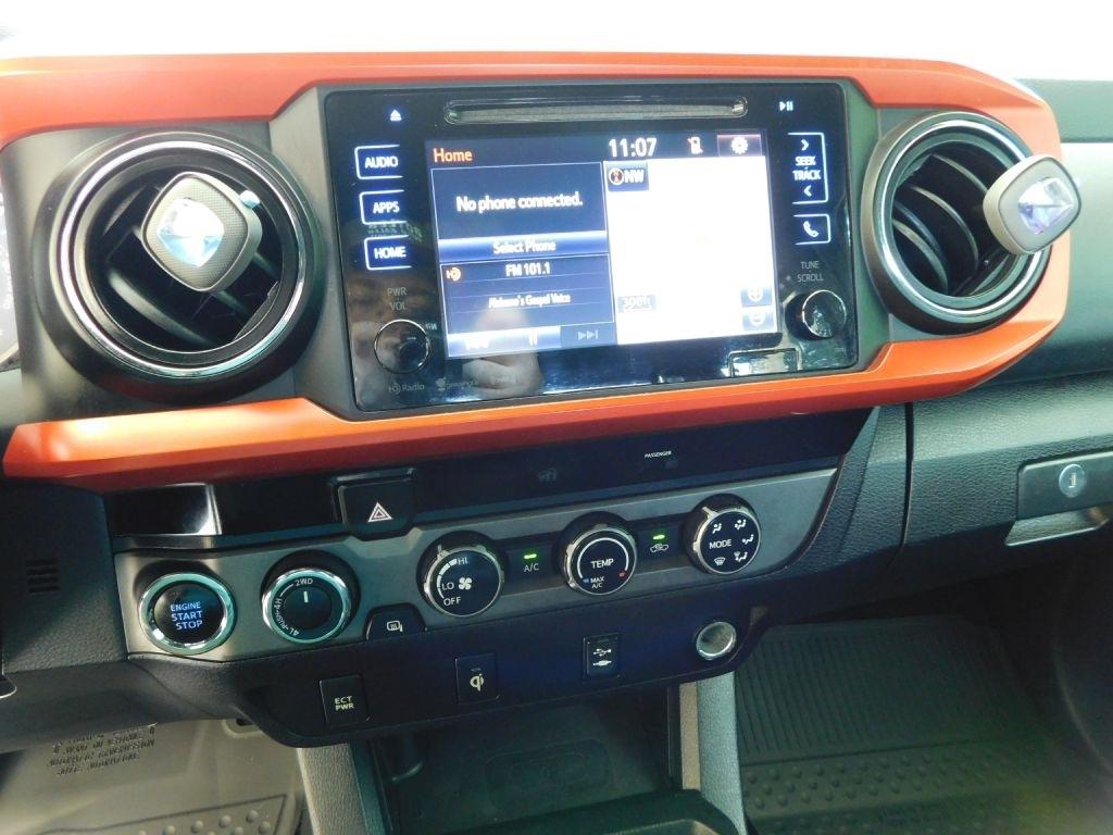 Toyota Tacoma SR5 Double Cab Long Bed V6 6AT 4WD 2017