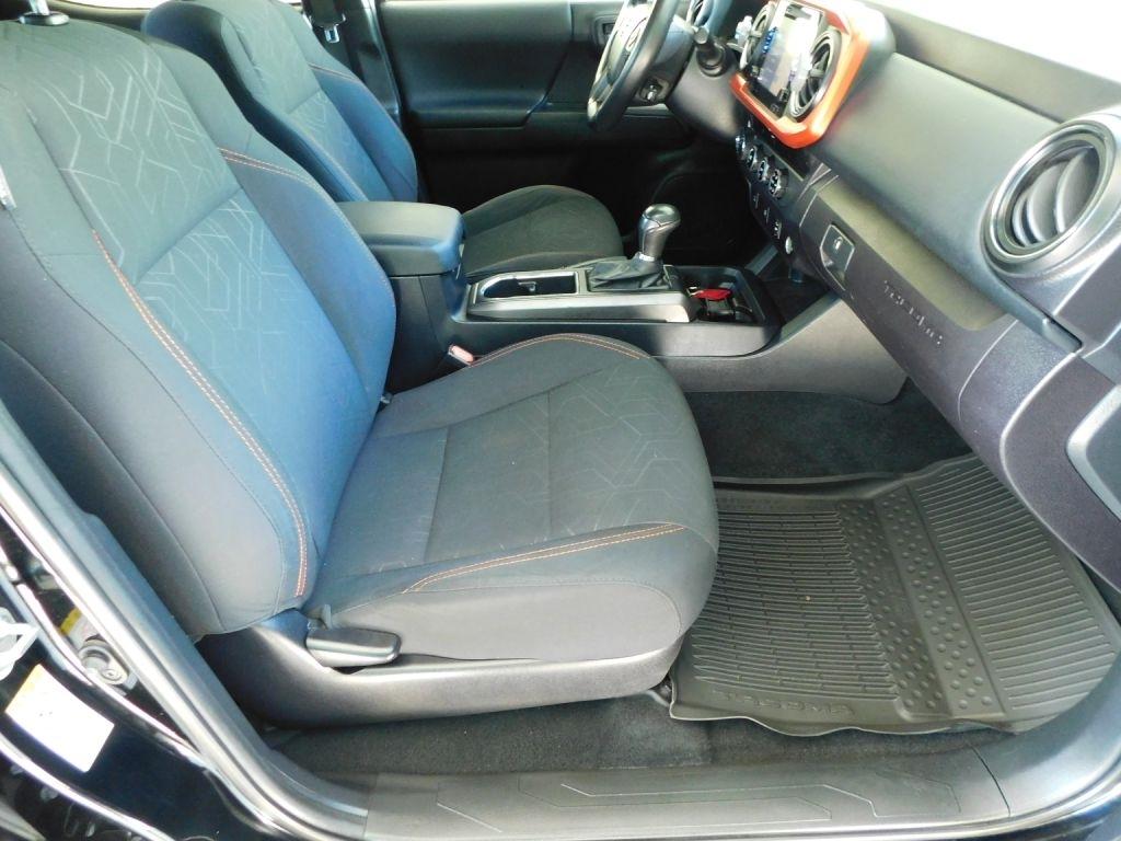 Toyota Tacoma SR5 Double Cab Long Bed V6 6AT 4WD 2017