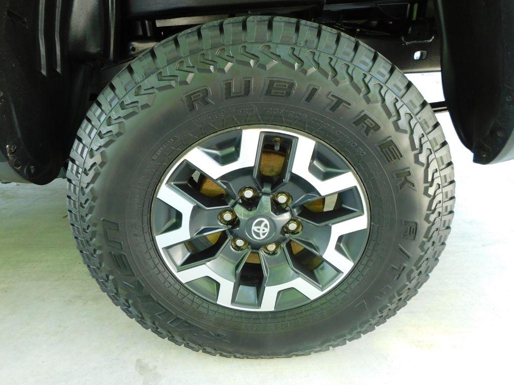 Toyota Tacoma SR5 Double Cab Long Bed V6 6AT 4WD 2018