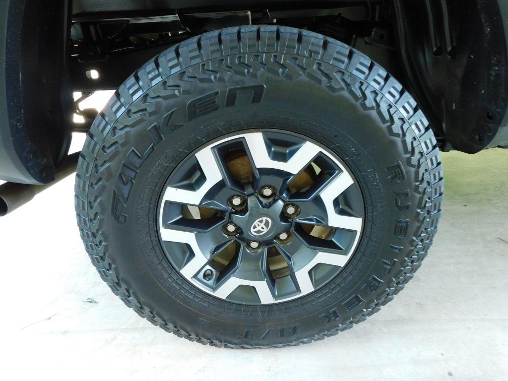 Toyota Tacoma SR5 Double Cab Long Bed V6 6AT 4WD 2018