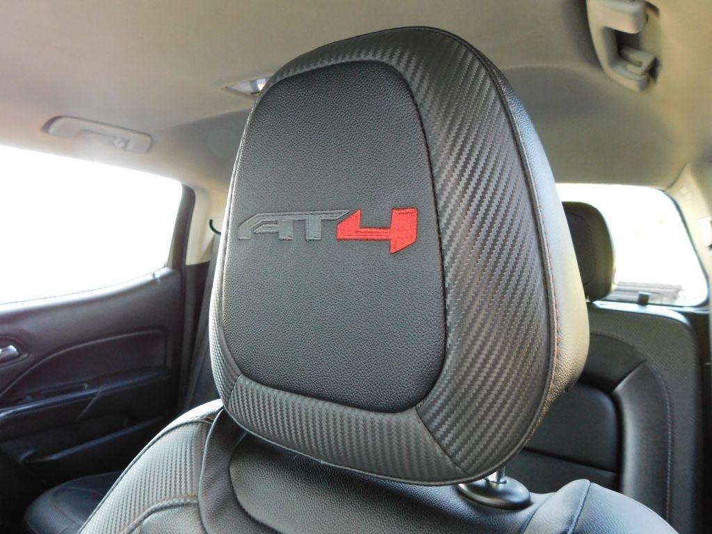 GMC Canyon AT4 Crew Cab w/Cloth 4WD 2021