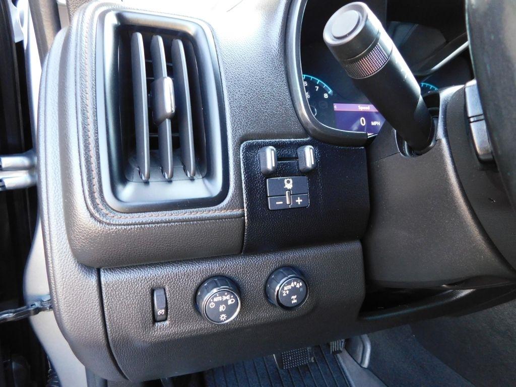 GMC Canyon AT4 Crew Cab w/Cloth 4WD 2021