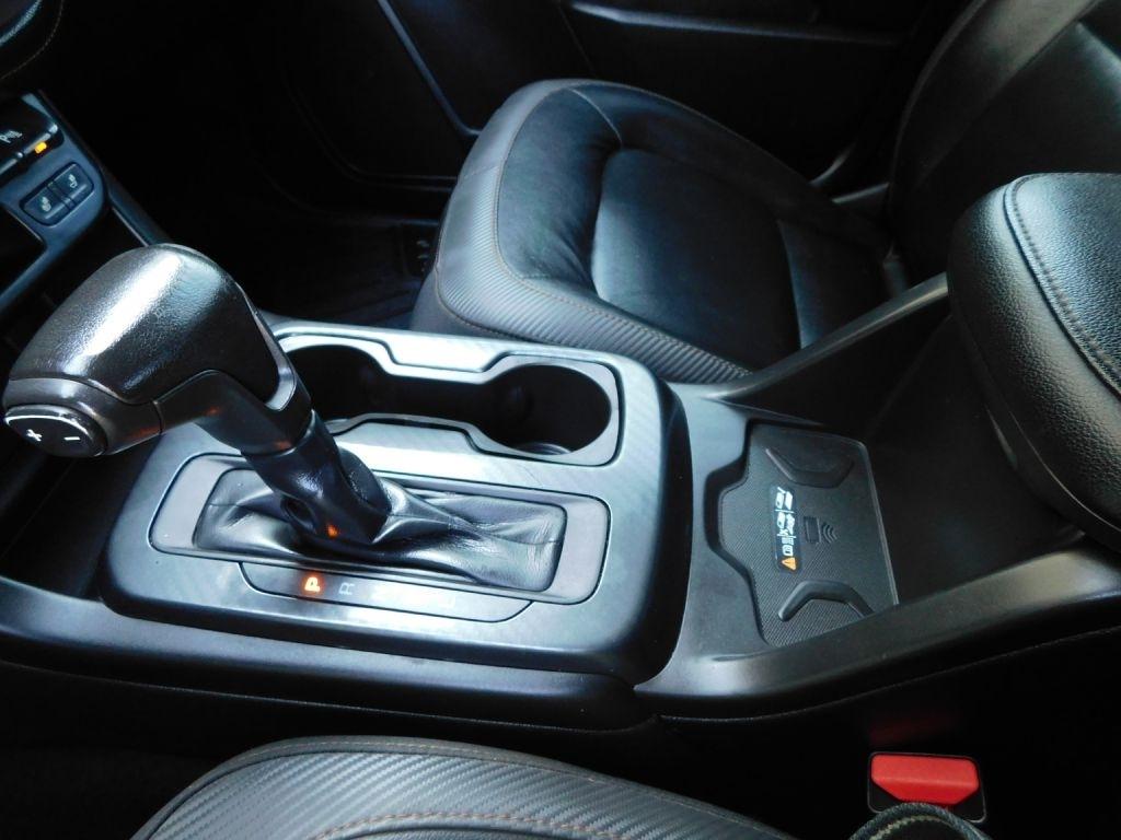 GMC Canyon AT4 Crew Cab w/Cloth 4WD 2021