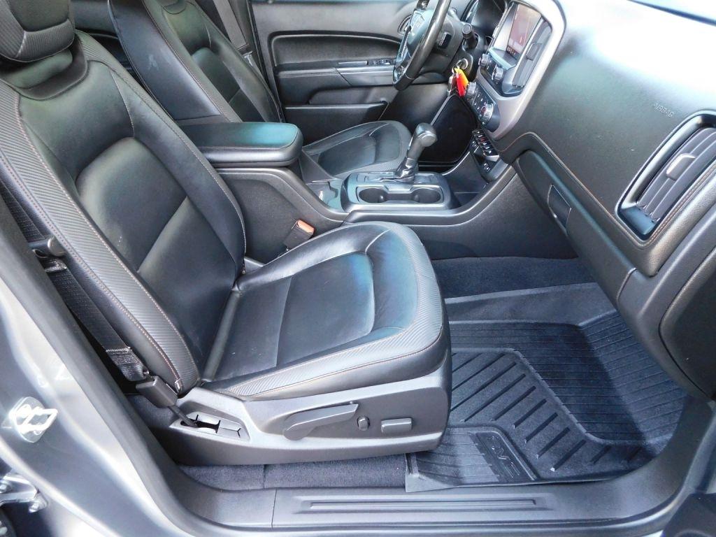 GMC Canyon AT4 Crew Cab w/Cloth 4WD 2021