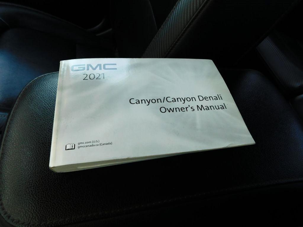 GMC Canyon AT4 Crew Cab w/Cloth 4WD 2021