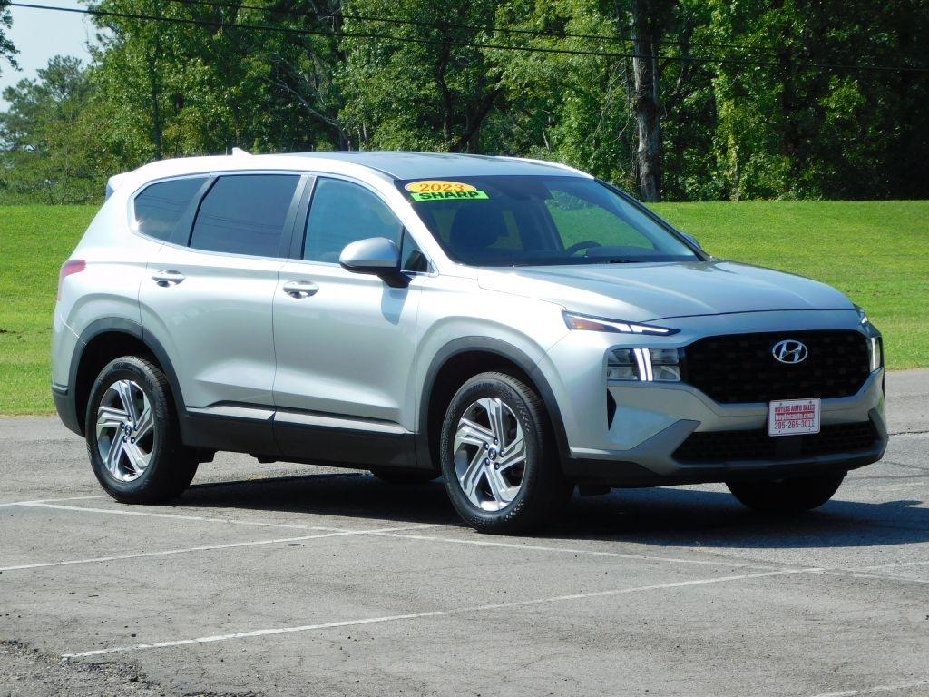 Hyundai Santa Fe SE 2023