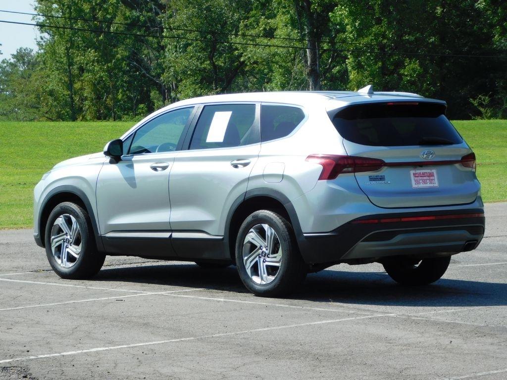 Hyundai Santa Fe SE 2023