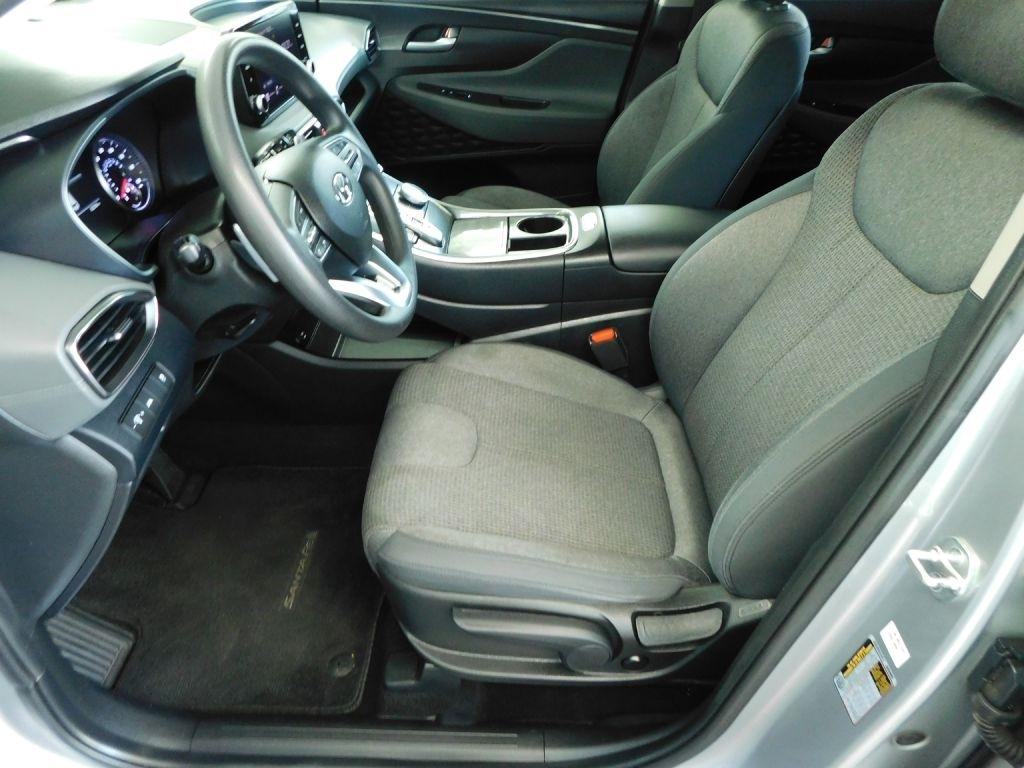Hyundai Santa Fe SE 2023