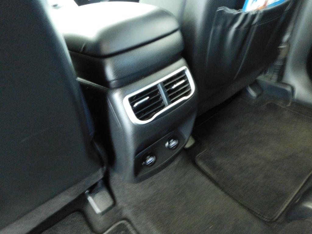 Hyundai Santa Fe SE 2023