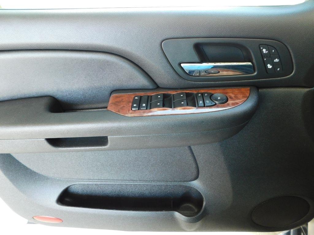 Chevrolet Avalanche LTZ 2WD 2008