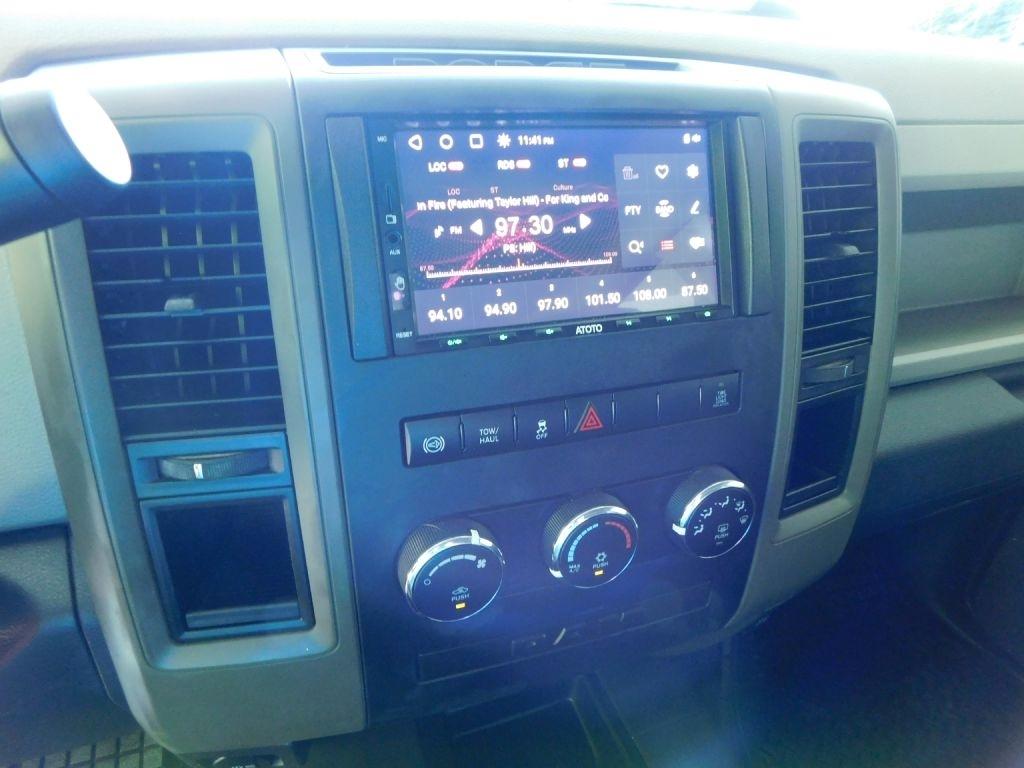RAM 2500 ST Crew Cab SWB 4WD 2012