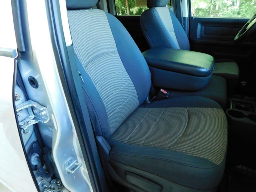 RAM 2500 ST Crew Cab SWB 4WD 2012