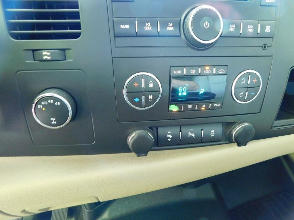 Chevrolet Silverado 1500 LT Ext. Cab 4WD 2011