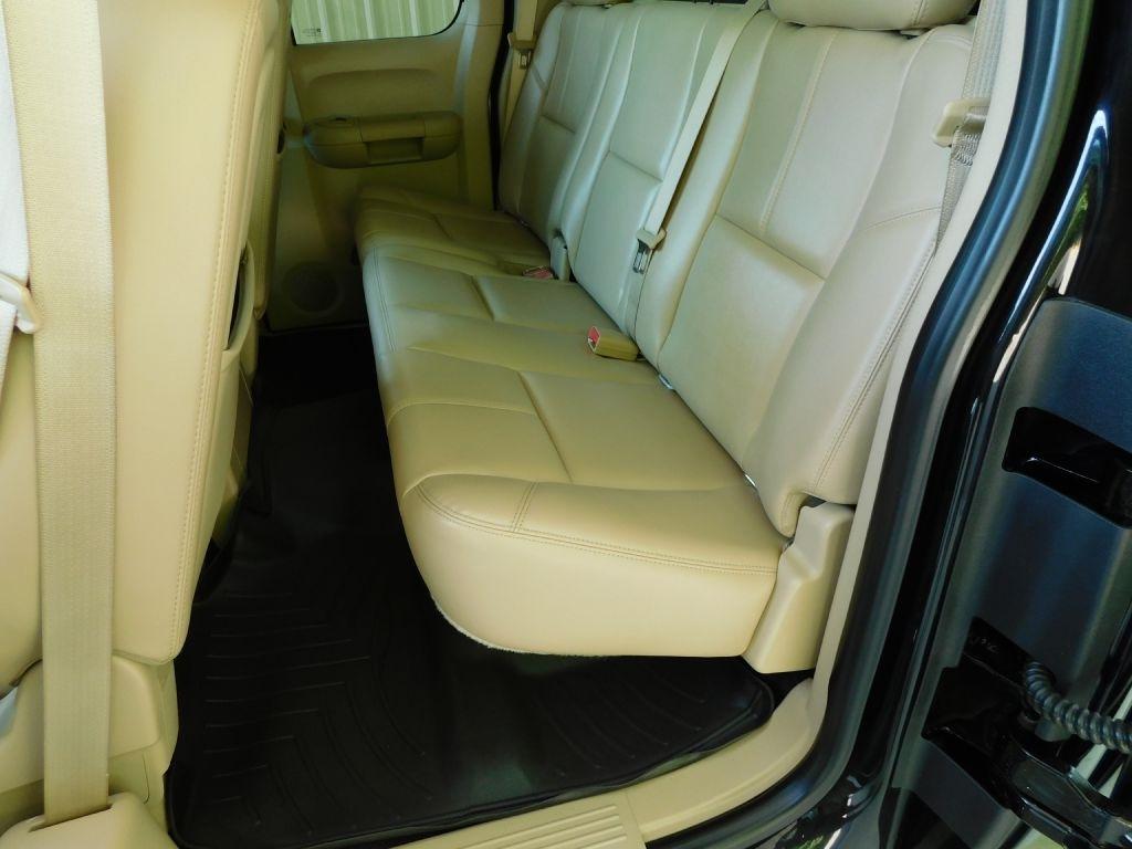 Chevrolet Silverado 1500 LT Ext. Cab 4WD 2011