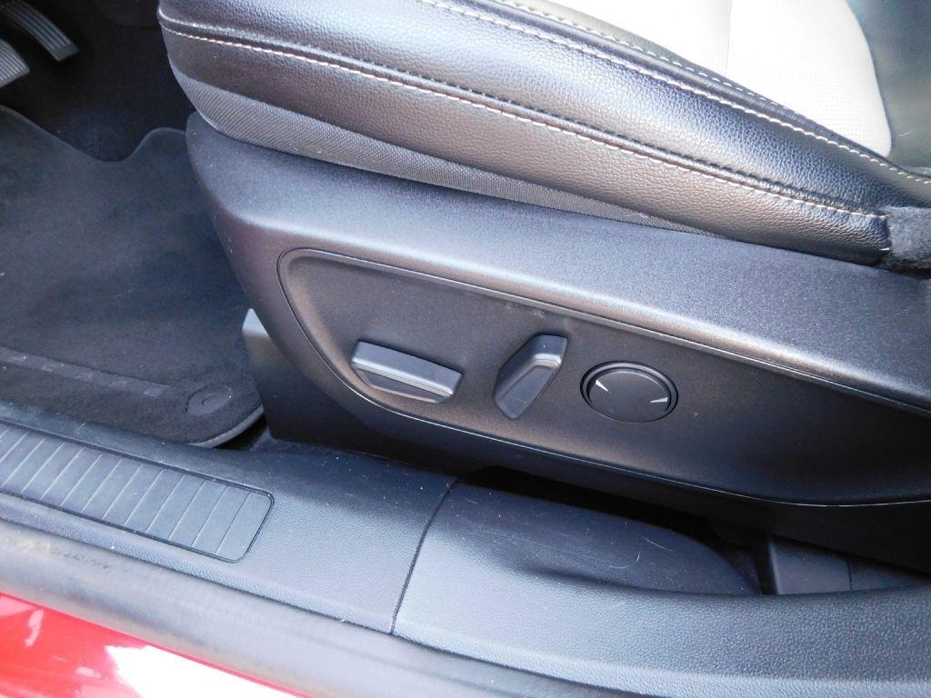 Ford Escape Titanium 4WD 2022