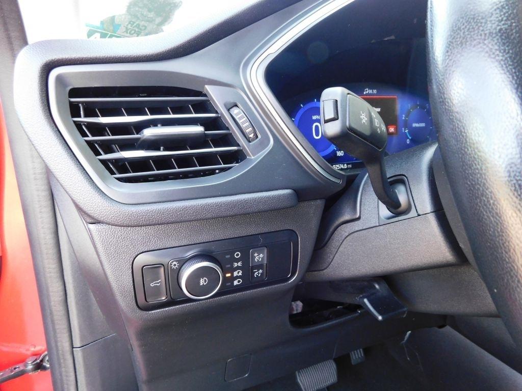 Ford Escape Titanium 4WD 2022