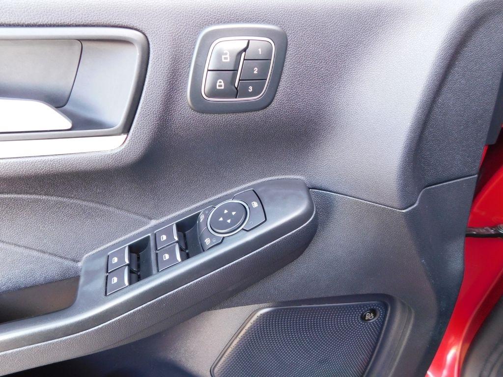 Ford Escape Titanium 4WD 2022